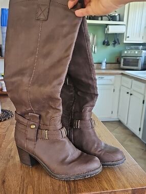 Women's Brown Mid-Calf Leather Heeled Boots